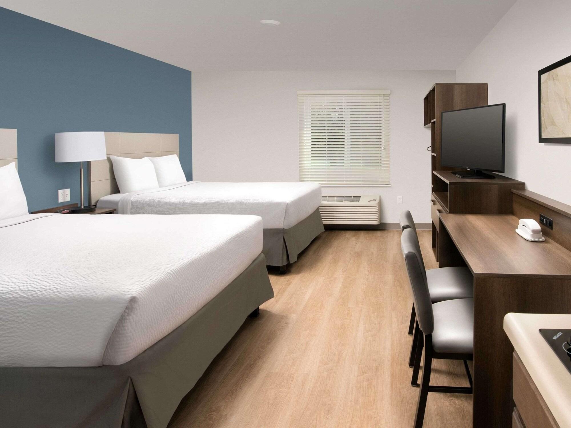 Suburban Studios Watford City Εξωτερικό φωτογραφία