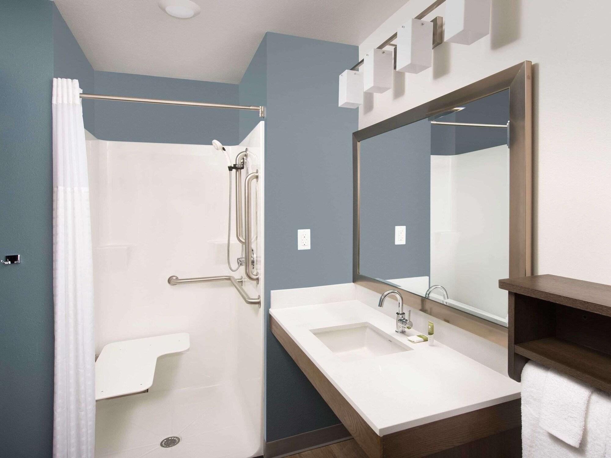 Suburban Studios Watford City Εξωτερικό φωτογραφία