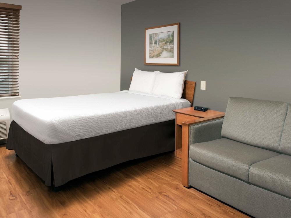 Suburban Studios Watford City Εξωτερικό φωτογραφία